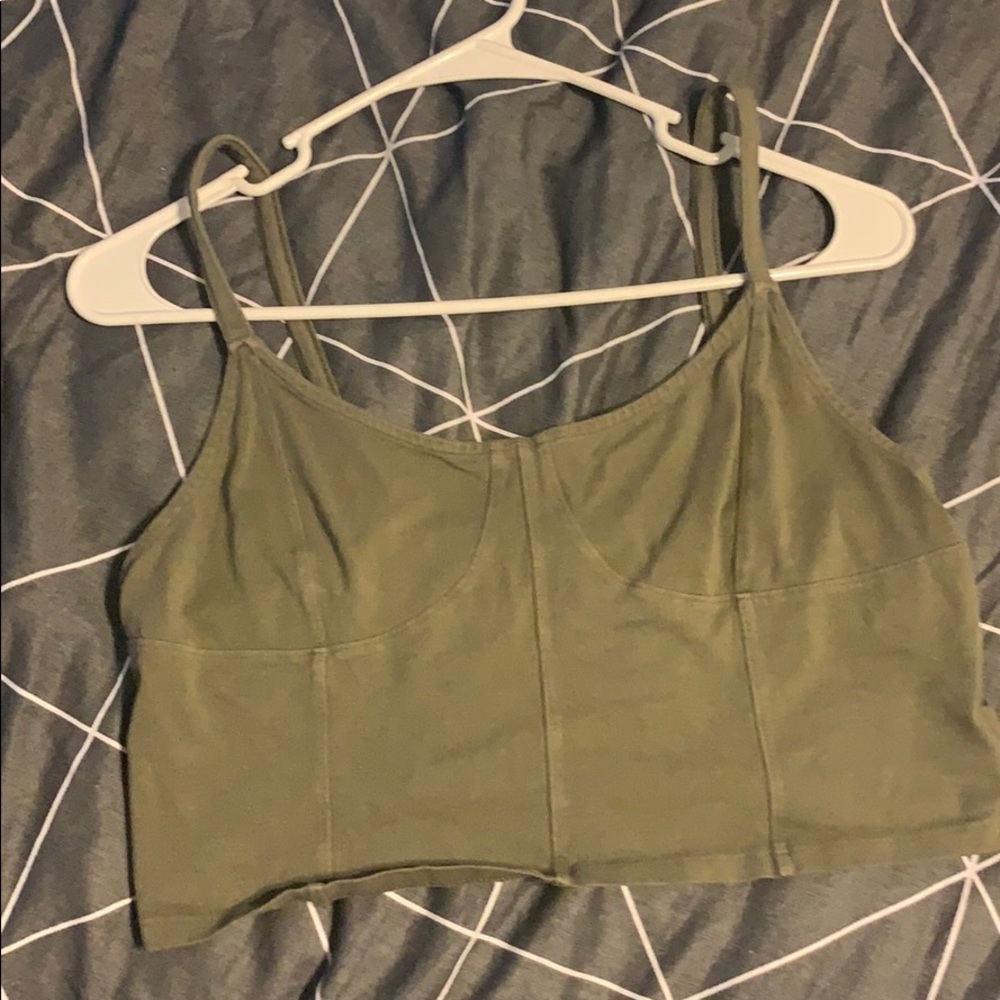 crop top